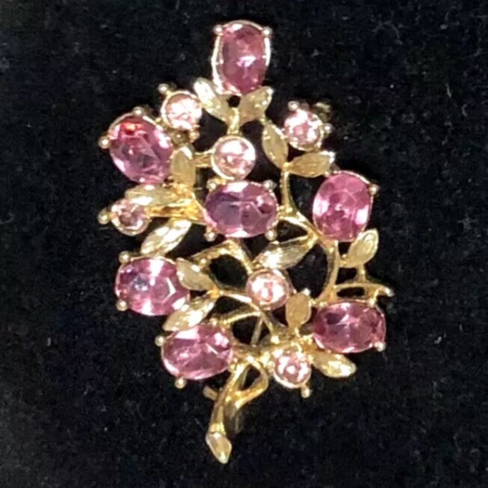 Purple Crystal Rhinestones Brooch Pendant Unsigned Trifari “ The Tree of Life”